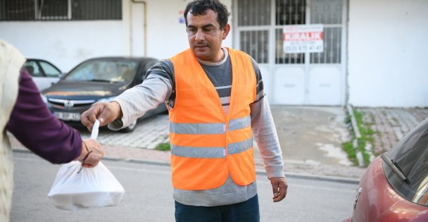 26 bin kap sıcak yemek, hanelere ulaştırıldı