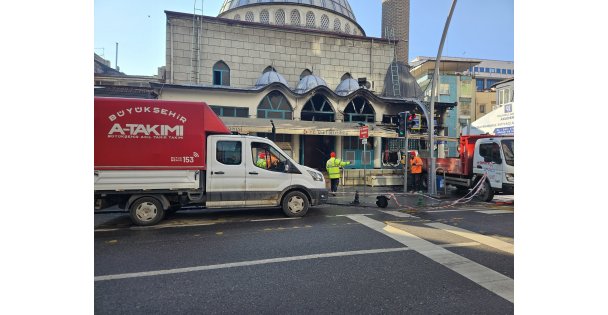 Akça Camii ibadete yeniden açıldı