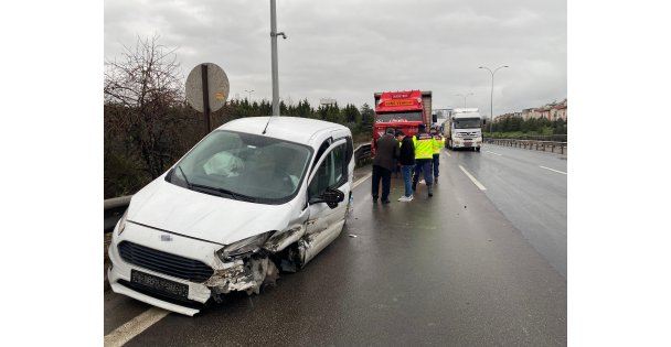 Arızalanan otomobil zincirleme kazaya sebep oldu: 1 yaralı