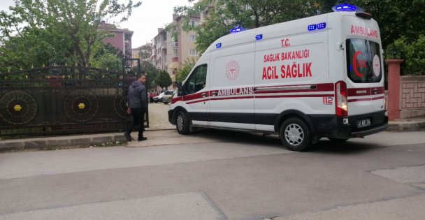 Balkonda dengesini kaybetti, beton zemine düştü