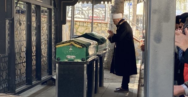 Baltayla öldürülmüştü, defnedildi