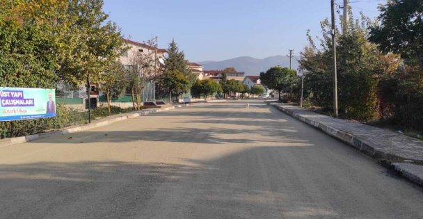 Başiskele Yeniköy Çınar Caddesi asfaltlandı