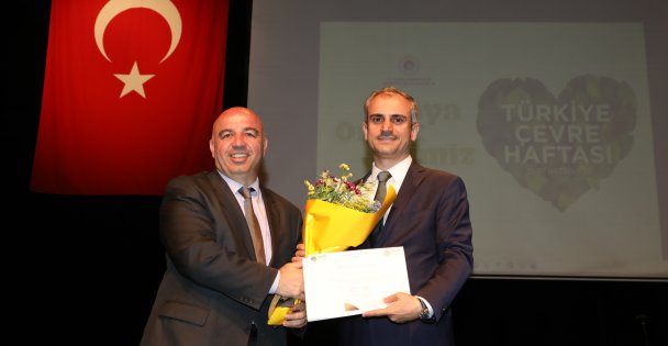 Başkan Çiftçi'ye 'Sıfır Atık İlkleri” ödülü