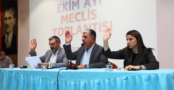 Başkan Ömeroğlu'ndan Yatırımlara Teşekkür ve Muhalefete Eleştiri