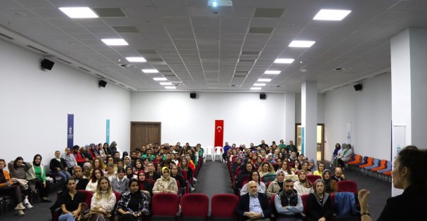 Büyükşehir'den 1 yılda 5 bin 618 personele eğitim