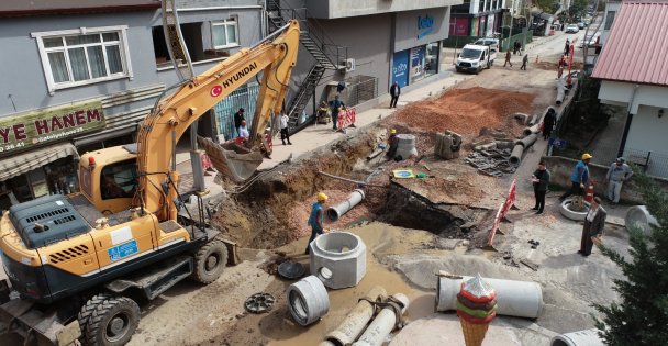 Büyükşehir'den Derince'nin kalbinde hummalı çalışma