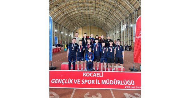 Çayırova Belediyesi'ne atletizmde 19 madalya