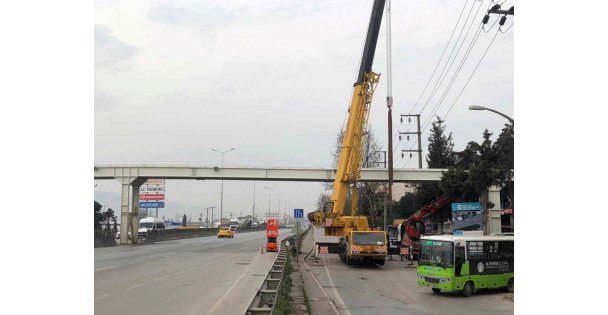 Çenesuyu Üstgeçidinin Köprü Montajı Yapıldı