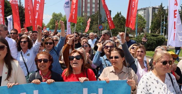 Chp Kocaeli 1 Mayıs'ta Alanlarda