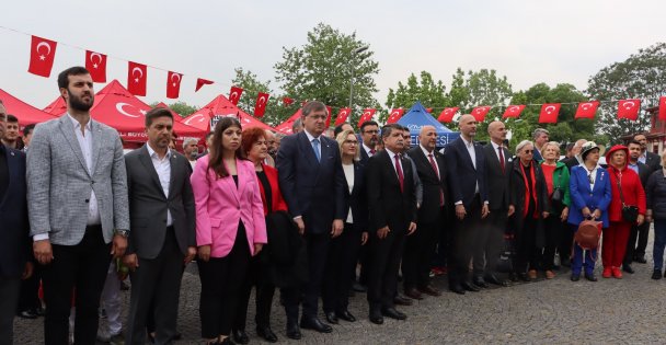 Chp Kocaeli Ata'nın Manevi Huzurunda