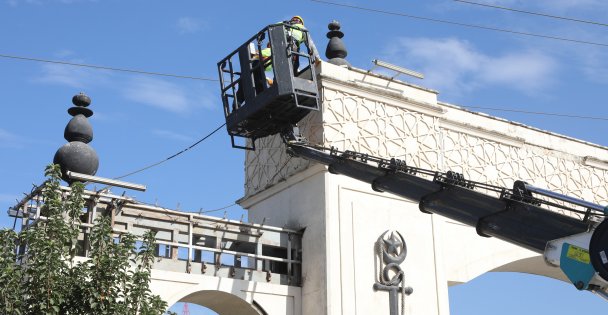 Darıca Şehir Giriş Kapısı yenileniyor