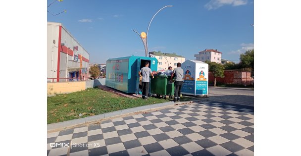 Darıca'da atıklar Mobil Atık Getirme Merkezleri ile geri dönüşüme kazandırılıyor