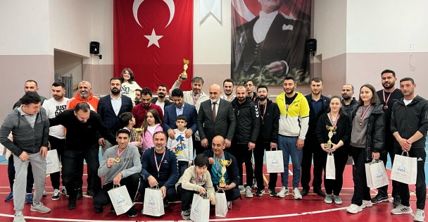 Darıca'da Curling Turnuvası Heyecanı