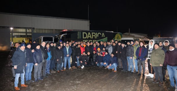 Darıca'dan deprem bölgesine 30 tır yardım