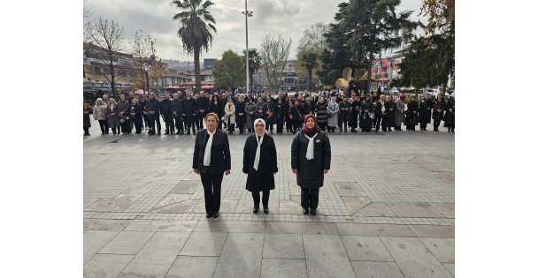 Dünya Kadın Hakları Günü Gölcük'te kutlandı