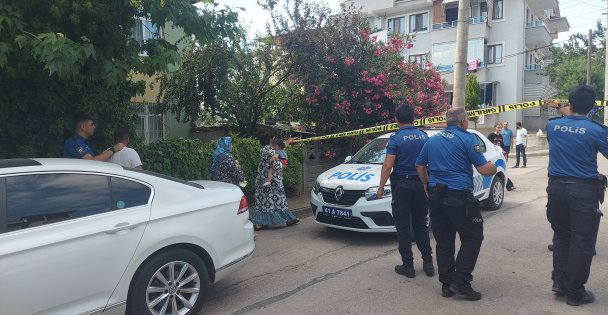 Evi Terk Eden Eşine Sinirlendi, Çocuklarını Rehin Aldı