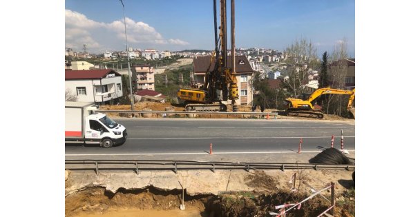 Feribot Yolu Üstgeçidinde Kazıklar Çakılmaya Başlandı