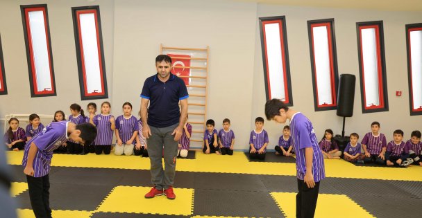 Gebze Kış Spor Okulları'nda Eğlenceli Eğitimler