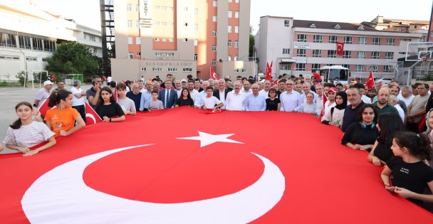 Gebze'de 15 Temmuz Coşkusu