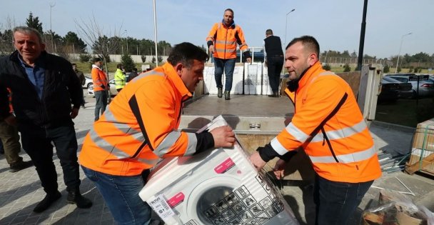 Hatay'da Çadırkente 40 Çamaşır Çakinesi Başiskele'den