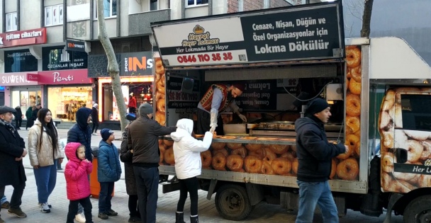 Hayır Lokması Geleneği İstanbul'da Lokmacı İle Genişliyor