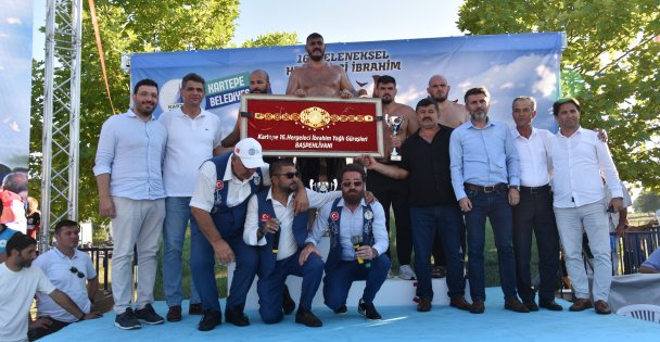 Hergeleci İbrahim Yağlı Pehlivan Güreşleri'nde Tanju Gemici Başpehlivan Oldu