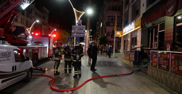 İş yerindeki fritözden yangın çıktı