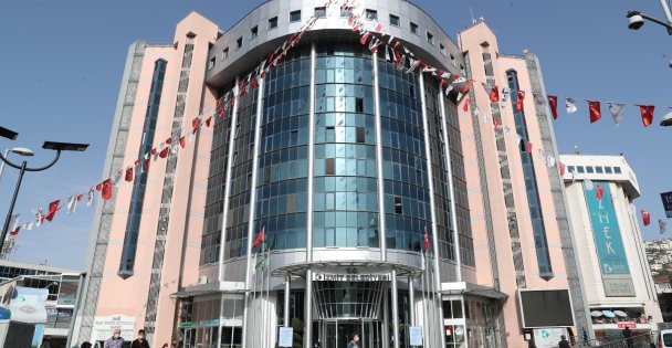 İzmit Belediyesi'nin Küçükbaş Hibe Programları Ertelendi