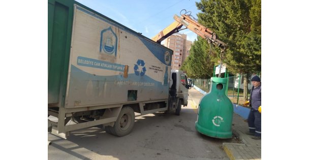 İzmit'te Her Ay 30 Ton Cam Atık Dönüştürülüyor