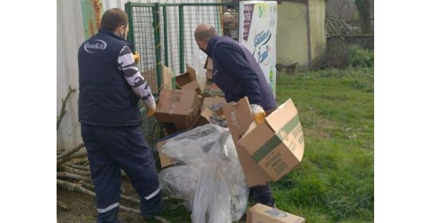 İzmit'te Tonlarca Ambalaj Atığı Toplanıyor