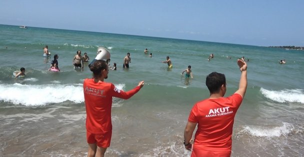 Kandıra'da tüm plajlarda denize girmek yasaklandı