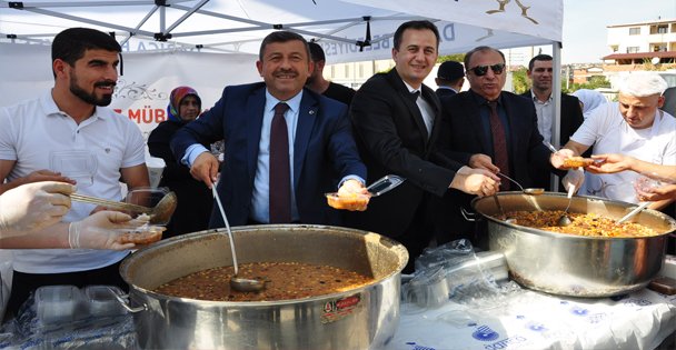 KARABACAK AŞURE DAĞITTI