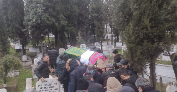 Kartal'da silahlı saldırı sonucu yaşamını yitiren hemşire için cenaze namazı kılındı