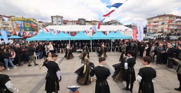 Kocaeli, Nevruz'u 7'den 70'e büyük bir coşkuyla karşıladı