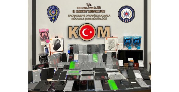 Kocaeli'de 115 Gümrük Kaçağı Cep Telefonu Ele Geçirildi