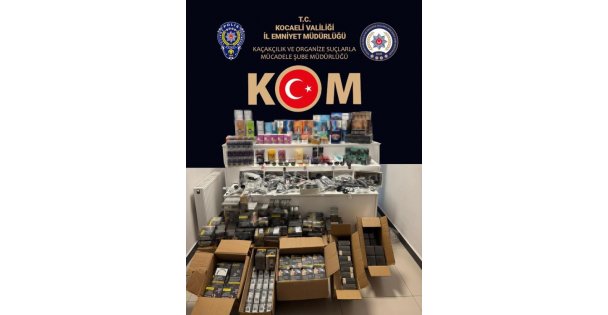 Kocaeli'de 940 Paket Gümrük Kaçağı Sigara Ele Geçirildi