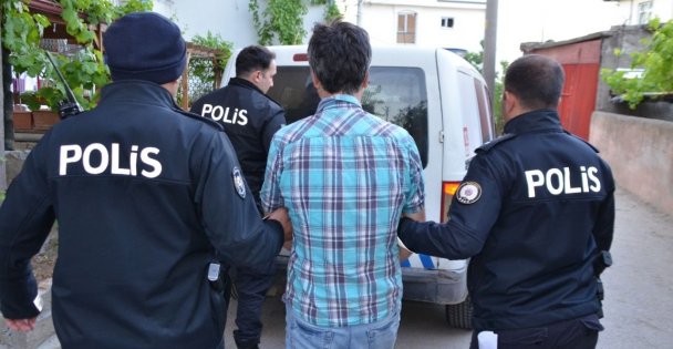 Kocaeli'de aranan 14 hükümlü yakalandı