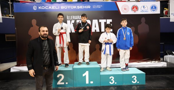 Kocaeli'de karate resitali yaşandı