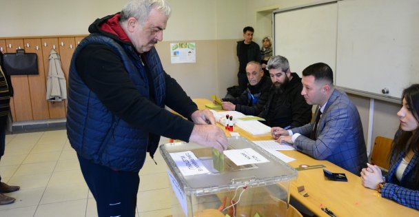 Kocaeli'de Oy Verme İşlemleri Başladı