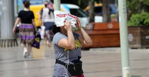 Kocaeli'de sıcak ve nemli hava bunalttı