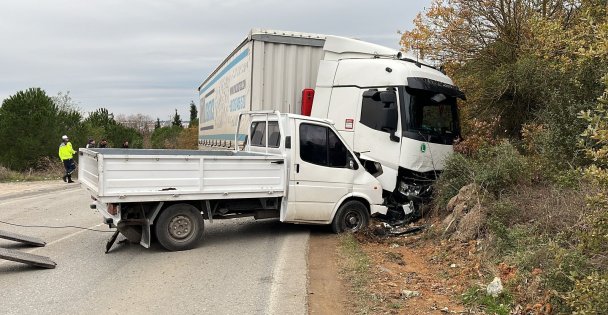 Kocaeli'de zincirleme kaza: 3 yaralı