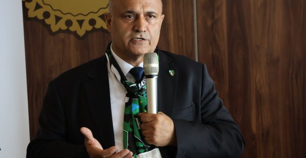 Kocaelispor'un maçını 14 bin biletli seyirci izledi