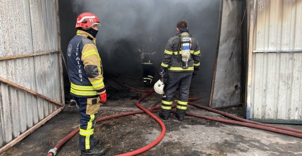 Kömür İmalatı Yapılan İş Yeri Alev Alev Yandı