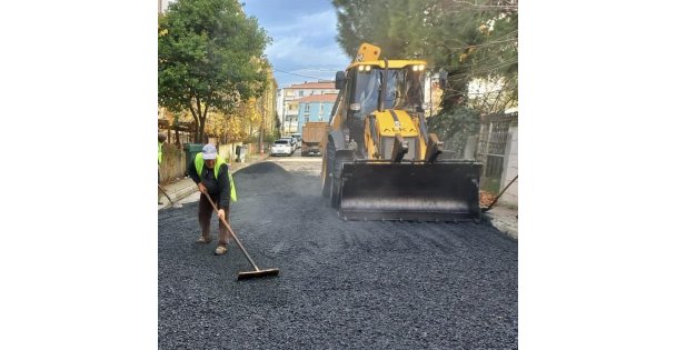 Körfez'de yollara bakım ve onarım çalışması yapılıyor