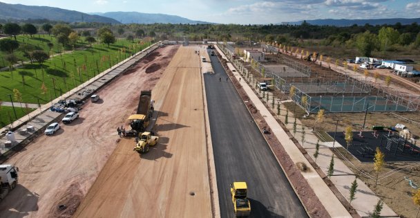 Mahmut Çavuş Caddesi trafiğe açıldı