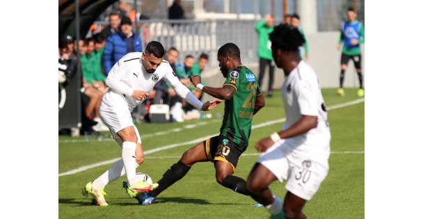 - Manisa FK: 2 - Kocaelispor: 1