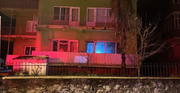 Mendil yangına sebep oldu: 1'i bebek 2 kişi dumandan etkilendi