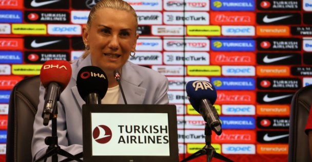 Necla Güngör Kıragası: 'Mutlaka Play-Off'ta Olacağız”