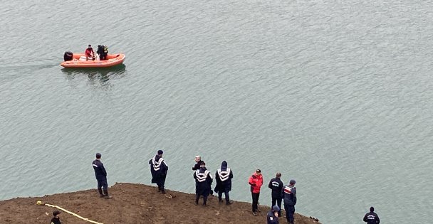 Önce otomobili, sonra cansız bedeni bulundu