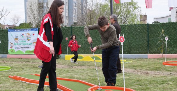 Özel Bireyler Bu Merkezde Eğlenerek Öğreniyorlar